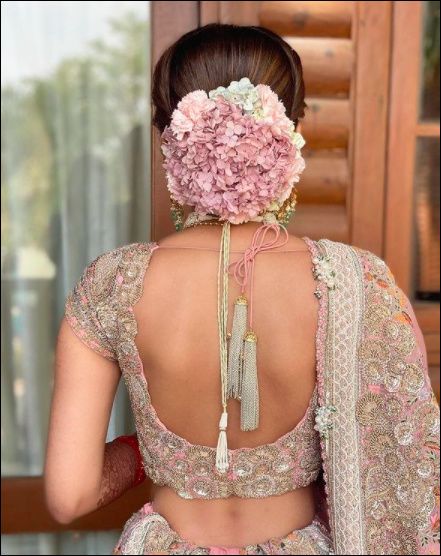 How many of you liked this floral bun? 1