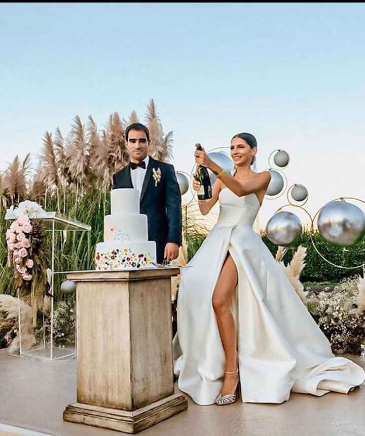 Legs for days, even if it's your own wedding! - 1