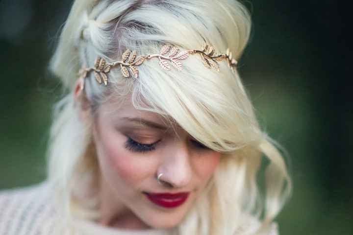 Golden leaf motifs