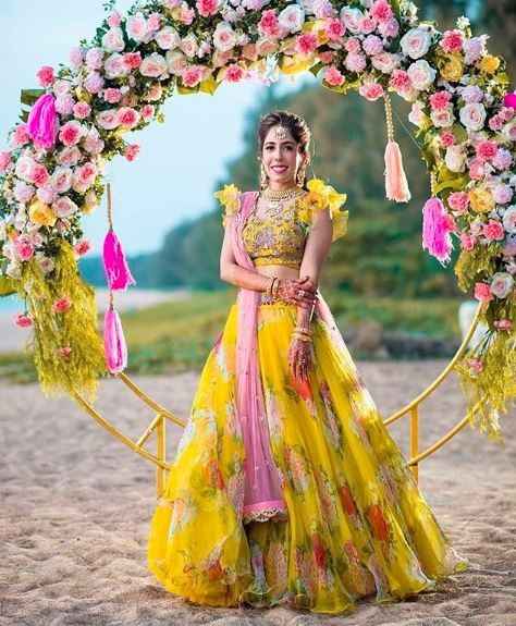 Please suggest some beautiful photobooth or beautiful setup for haldi ceremony - 1