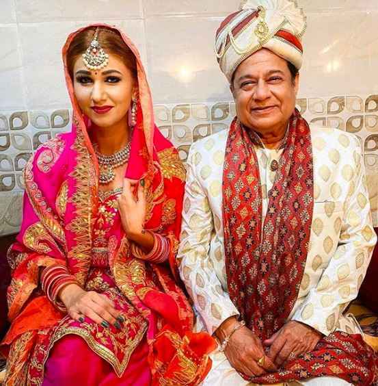 Anup Jalota and Jasleen Matharu tied a knot!! 😄 - 1
