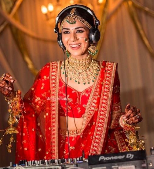 dj in her own Sangeet function! - 1