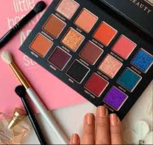 i came across this one palette by Tann Beauty and its just Gold!!! 🤩😍 - 1