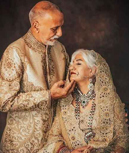 Perfect example of "love doesn't Age" - 1