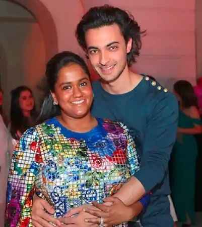Do you guys like Arpita khan and Aayush Sharma as a couple - 1
