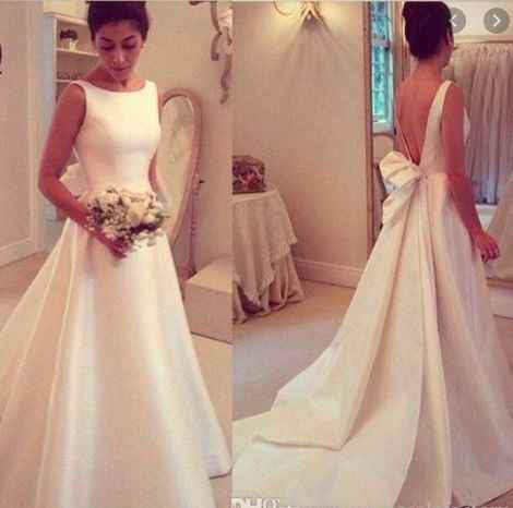 Just look at this gorgeous back design! - 1