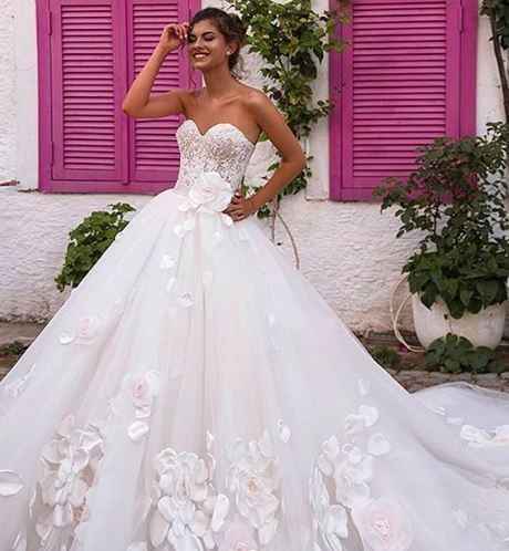 How about this one gorgeous wedding gown😍 - 1