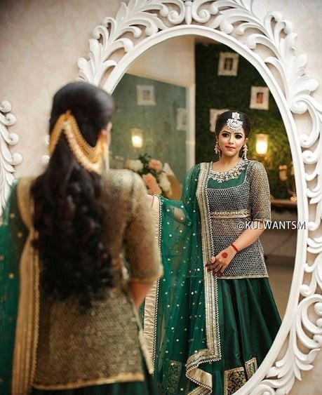 This Green coloured outfit and jewellery looks gorgeous😍 2