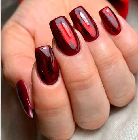 How many of you prefer glossy nails! - 1