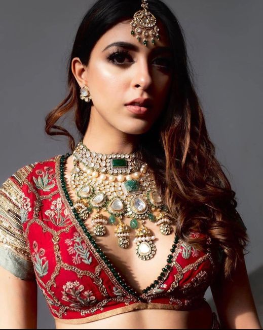 This Jewellery Set  Looks So Alluring!! - 1