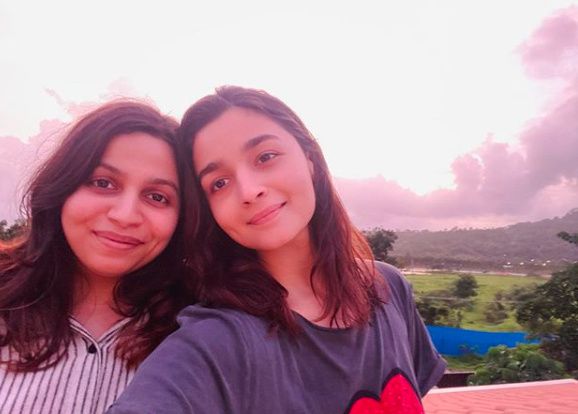 Which one is your favourite Bollywood Siblings Jodi? - 1