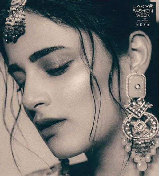 Do you guys like monochrome pictures?? - 1