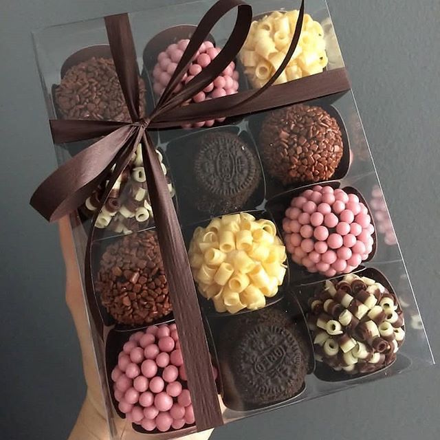 Customised chocolate box with card - 1