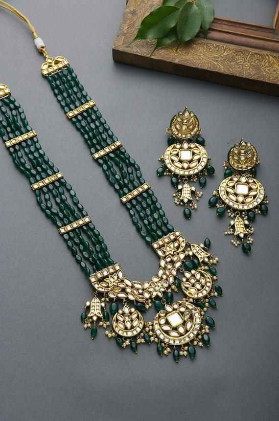 Kundan jewellery on saree - 1