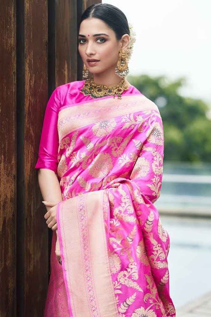 Banarasi saree on reception? - 1