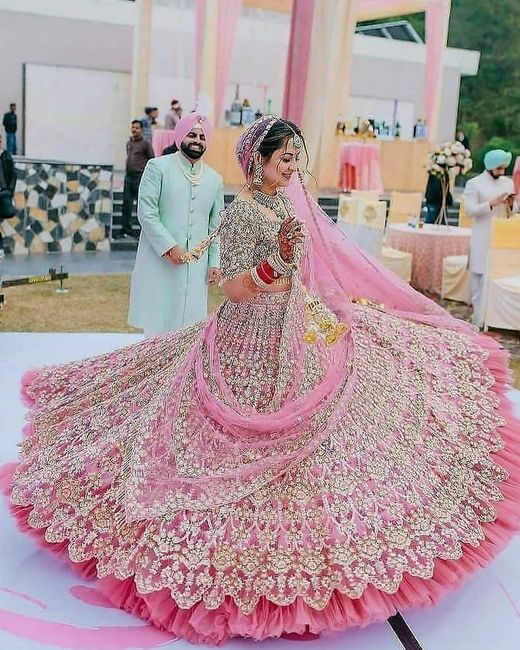 This lehenga twirl has blown my mind!! 1