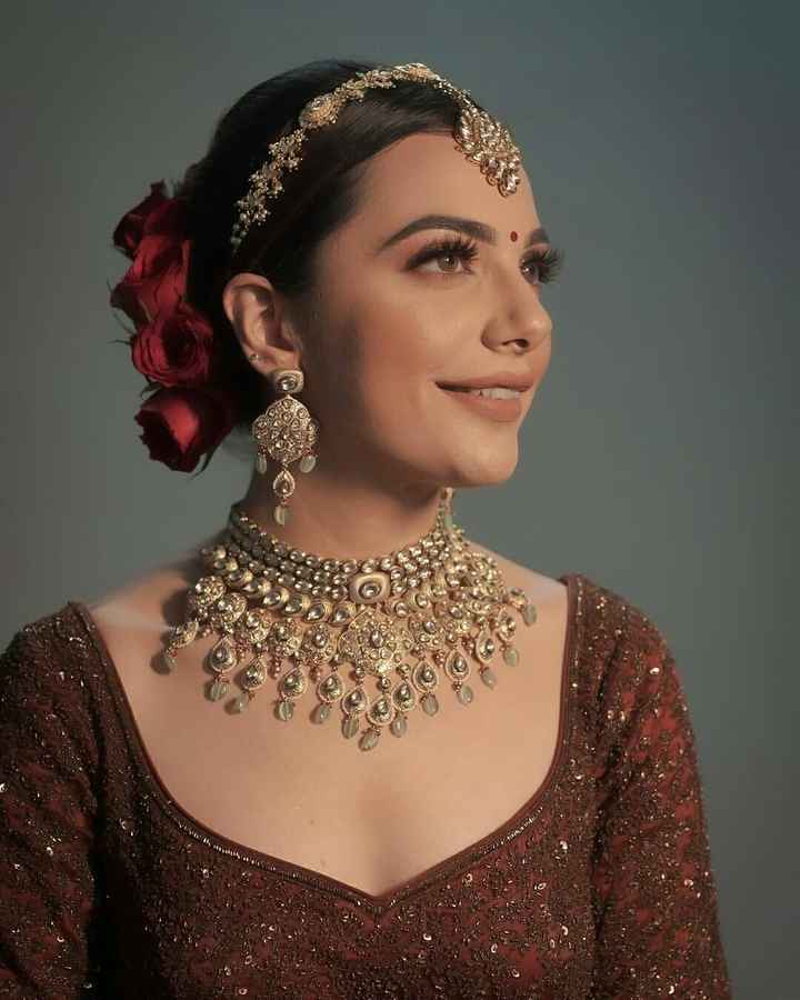 What is this type of jewellery called? - 1