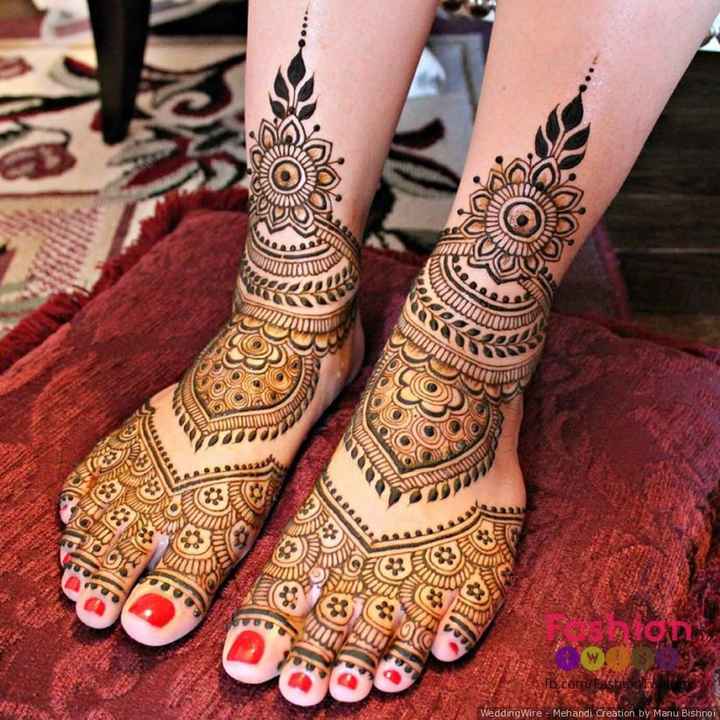 This chadar mehndi design looks so pretty! :d - 1