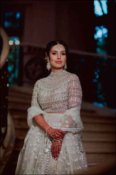This snazzy silver lehenga is the prettiest! - 1