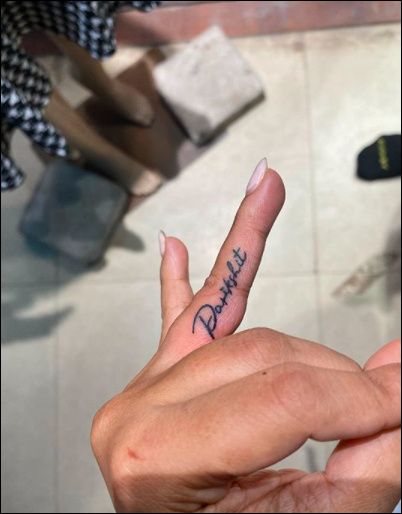 Niti Taylor got inked for her hubby and we are going gaga over her ring finger tattoo! 2