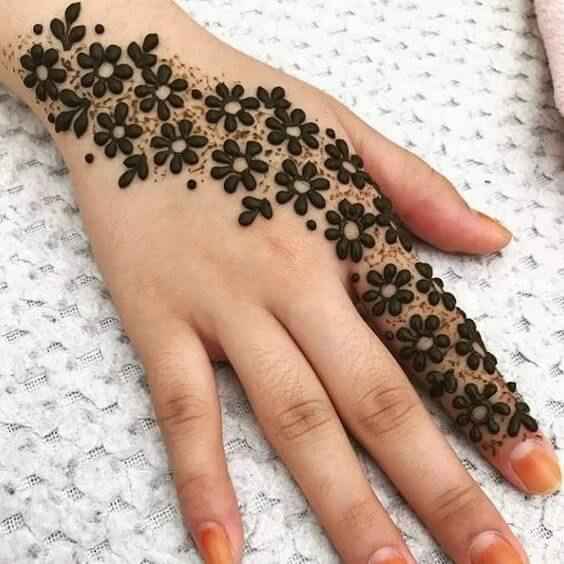 Latest henna designs - 1