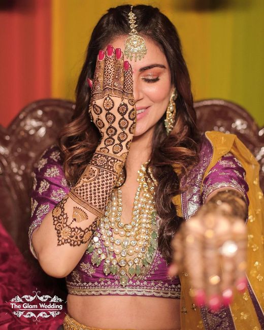 Shraddha Arya gets Mehndi-fied! 2