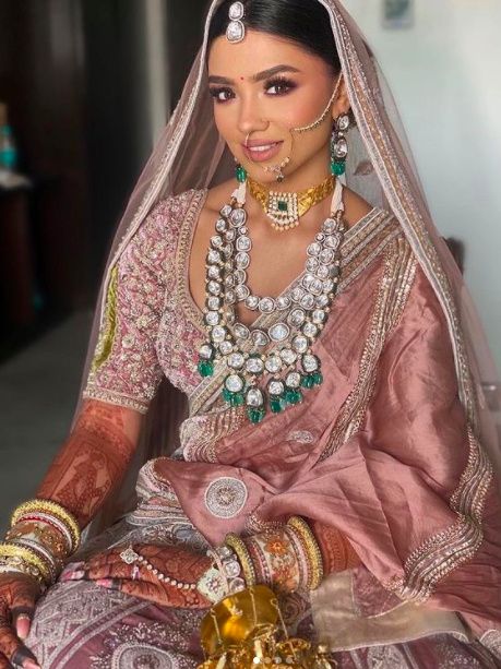 What beautiful bridal jewellery! 1