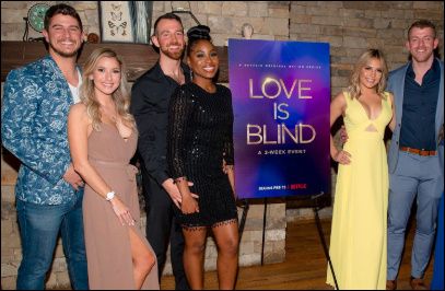 Looking For Top Couple-Friendly Netflix Series/Movies To Binge Watch With Your Cupid?!? 1