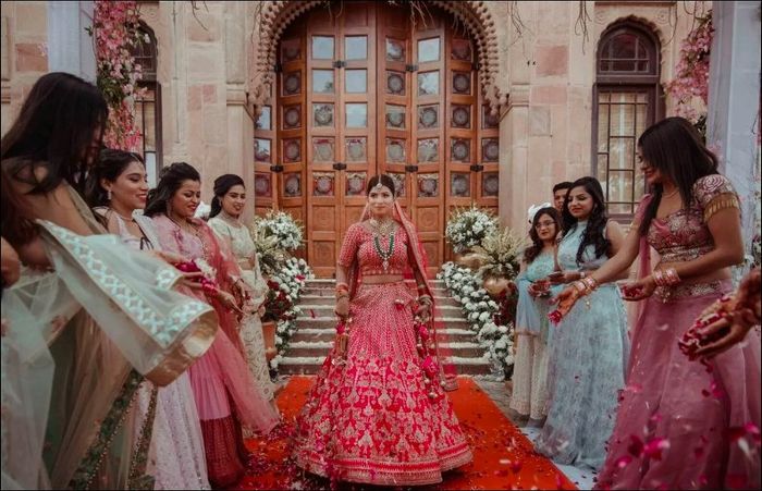 Such a pretty bridal entry! 1