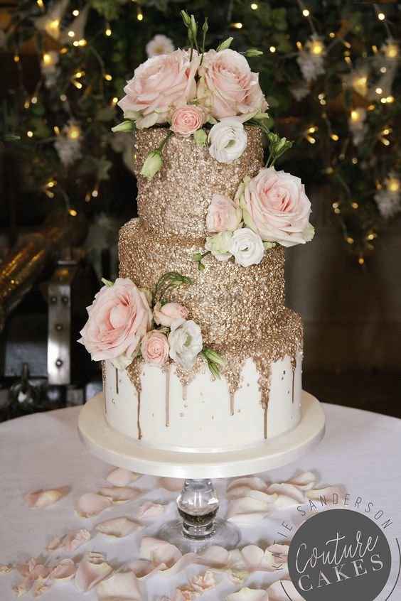 Ever heard of an embellished cake? 😍 - 1