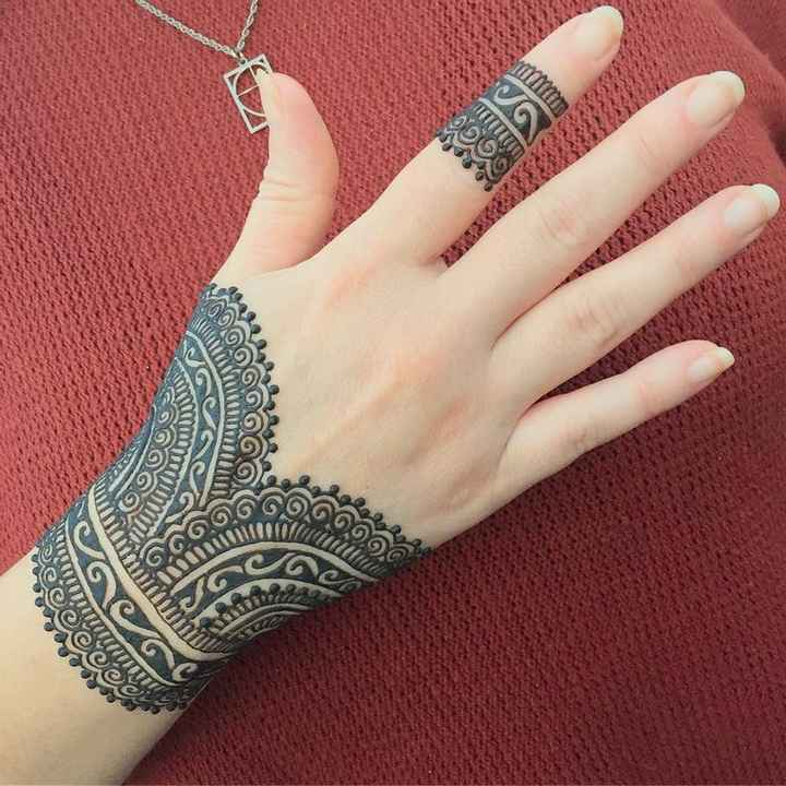 How do you like these short mehndi designs, guys? - 2