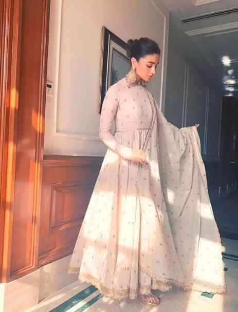 Elegant Anarkali adorned by Alia😍 i love such pieces! - 1