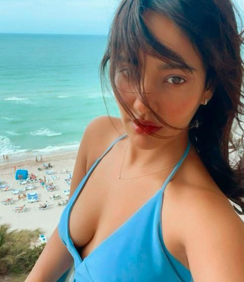 Guys where can i find such a chic pendant? - 1