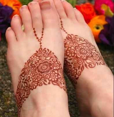 i don't wish to have henna feet. - 1