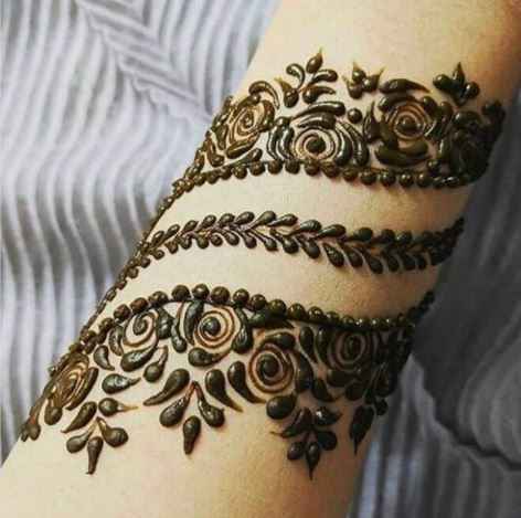 i love such simple mehendi designs! i wanna learn how to make such beautiful designs💕 - 1