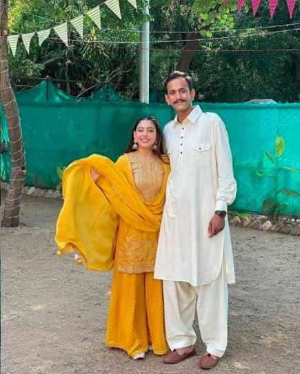 Thoughts on this picture of Niti Taylor and her husband Parikshit? - 1