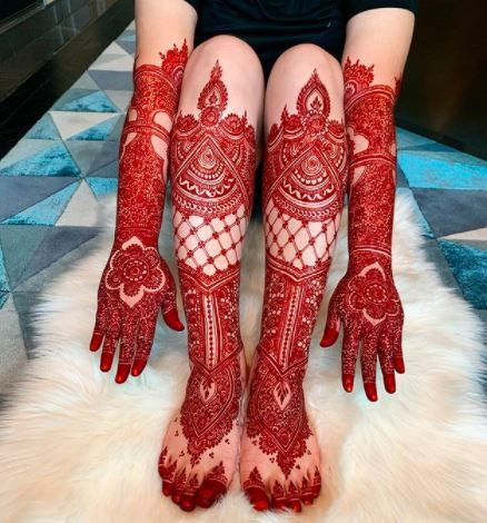 Check this mehendi design out😍😍 1