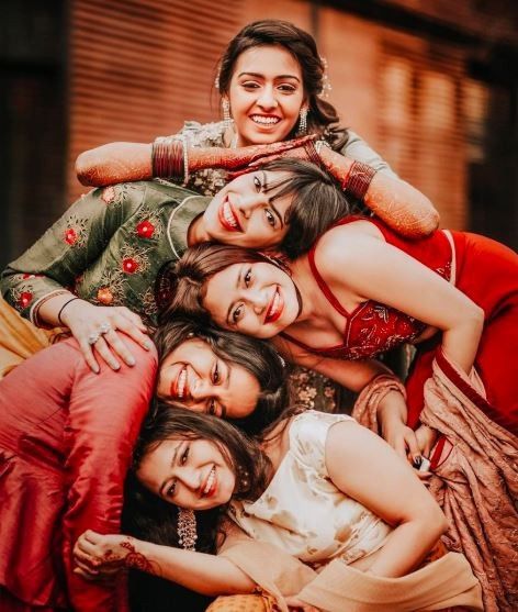 My college girl gang have a picture to recreate on my d-day! - 1