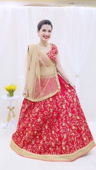 3 Traditional Bridal Lehenga looks that Saachi Bhasin rocked!😍 - 2