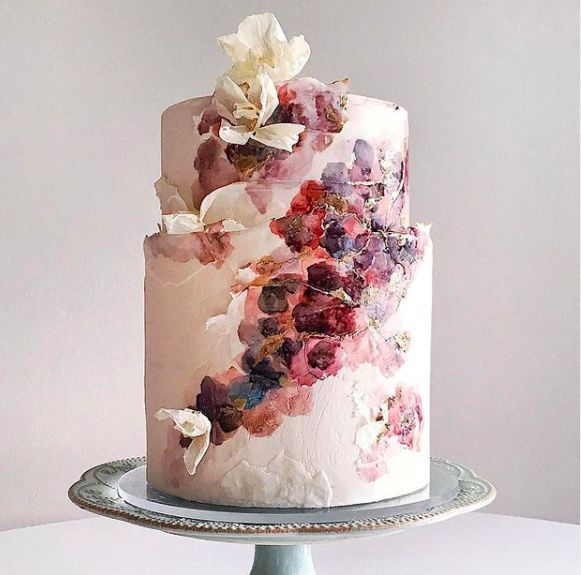 This cake design is so unique and apt for a wedding ceremony! 1