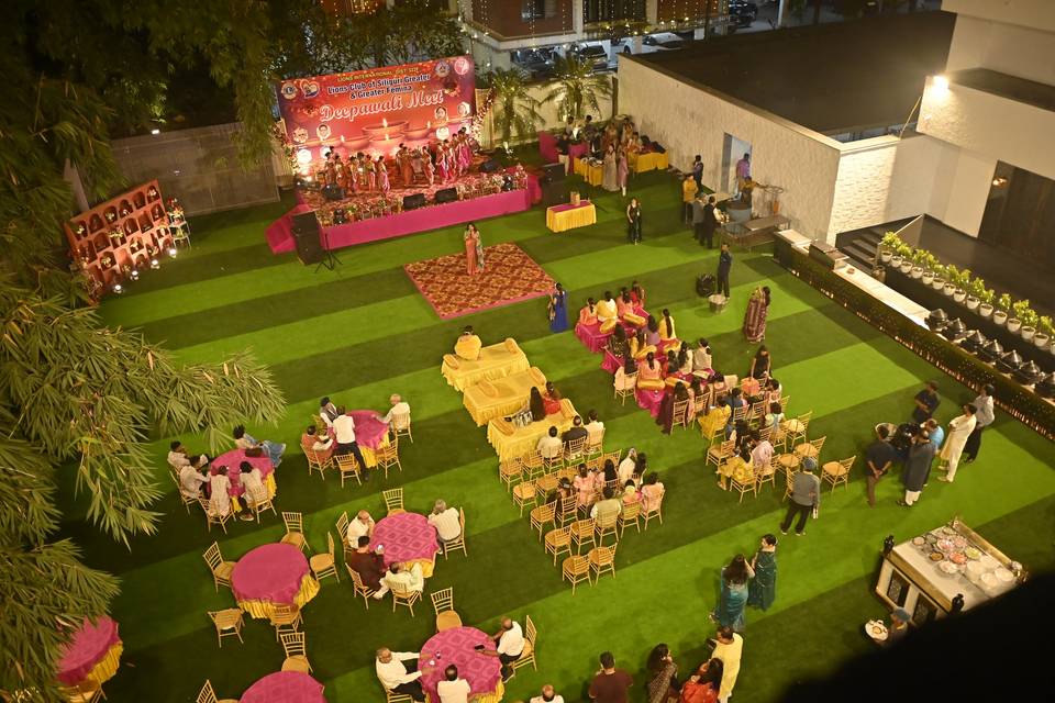Front Lawn Pandal