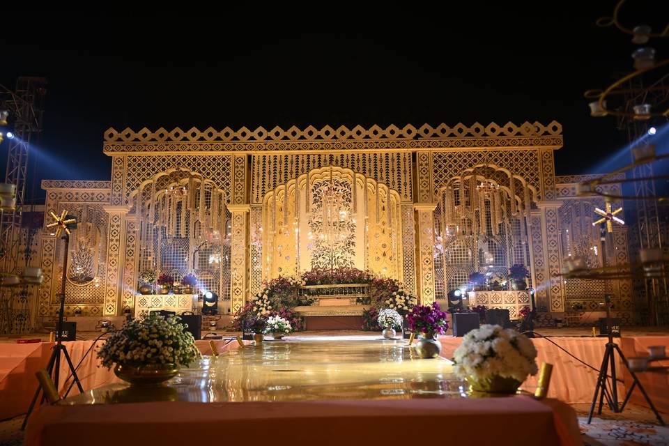 Front Lawn Pandal