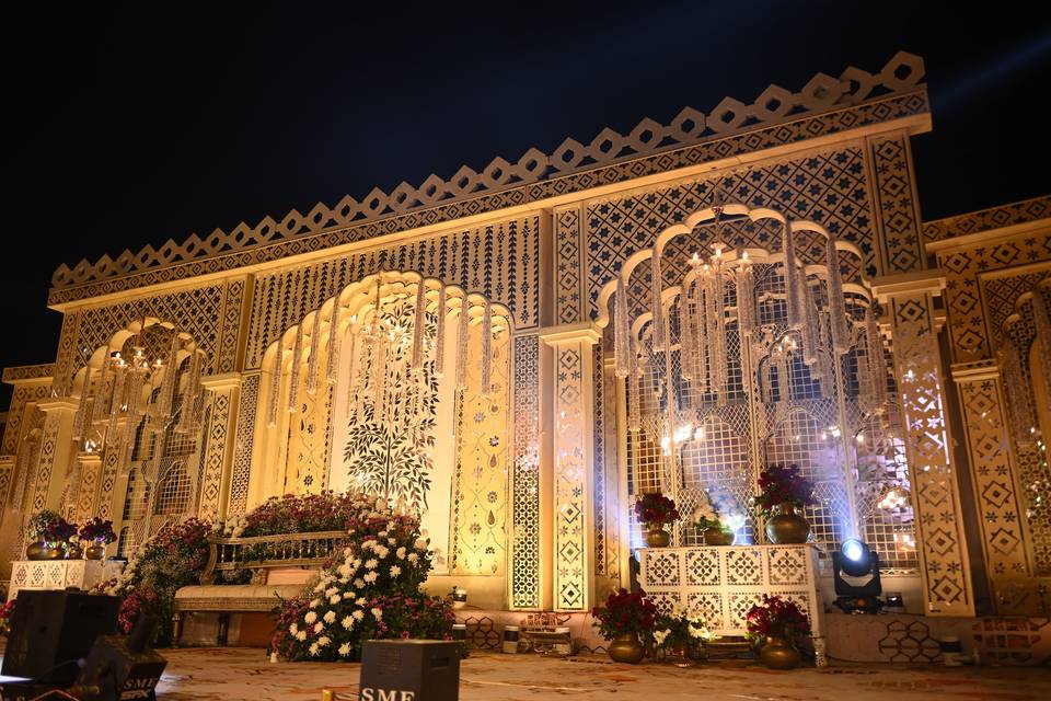 Front Lawn Pandal