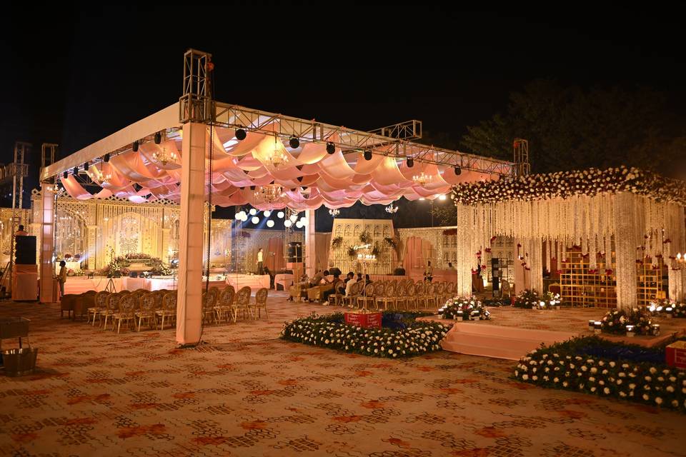 Front Lawn Pandal