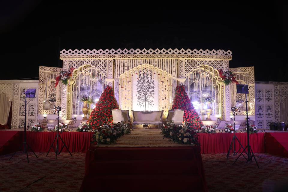 Front Lawn Pandal