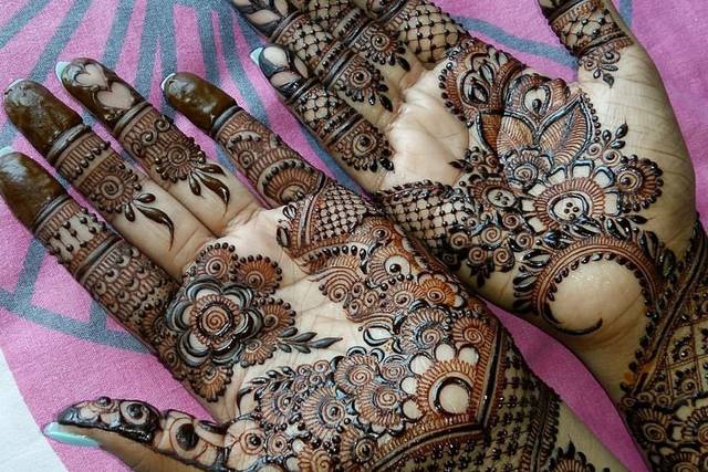 Pin by Shanzay Kainaat on Pins by you | Latest mehndi designs, Latest  simple mehndi designs, Mehndi designs for fingers