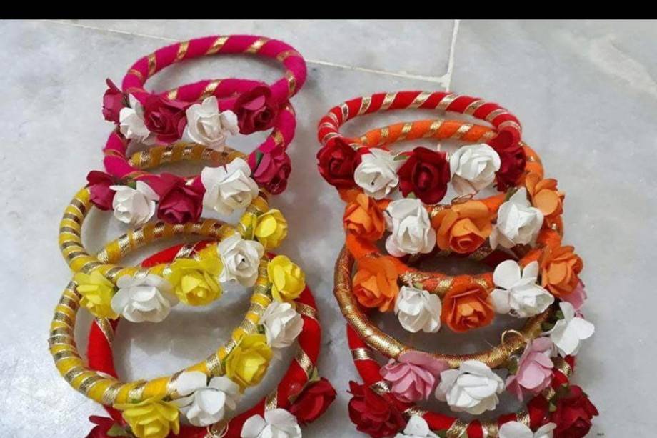 Floral jewellery