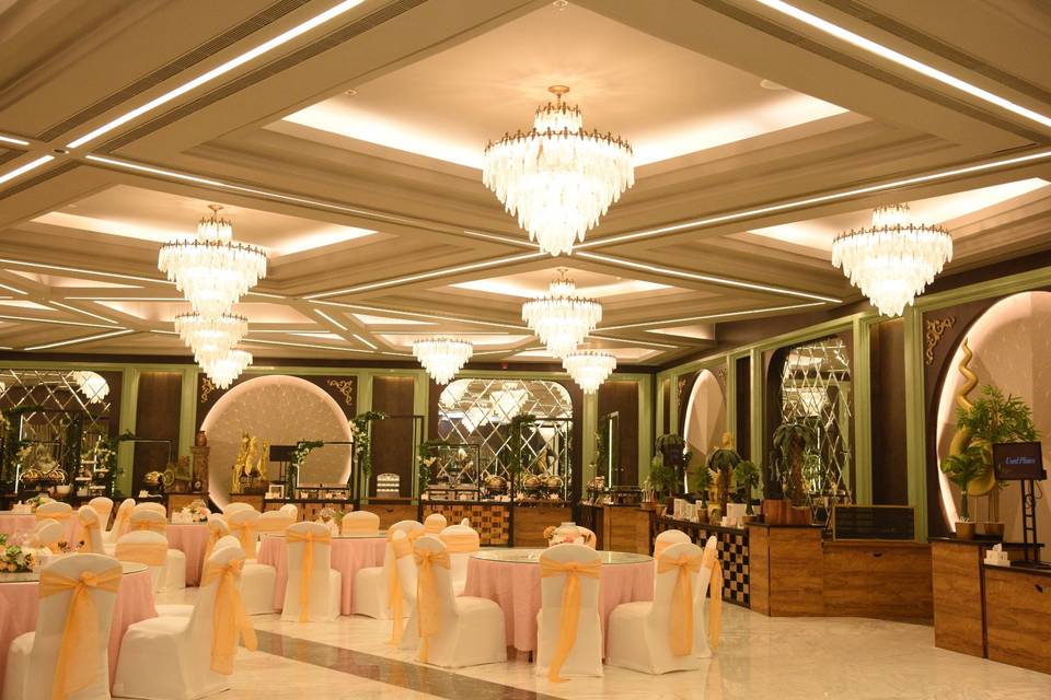 Royal Halls, Worli