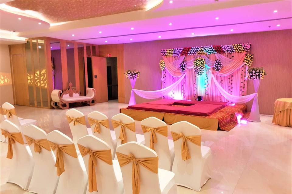 Legend Inn, Lucknow