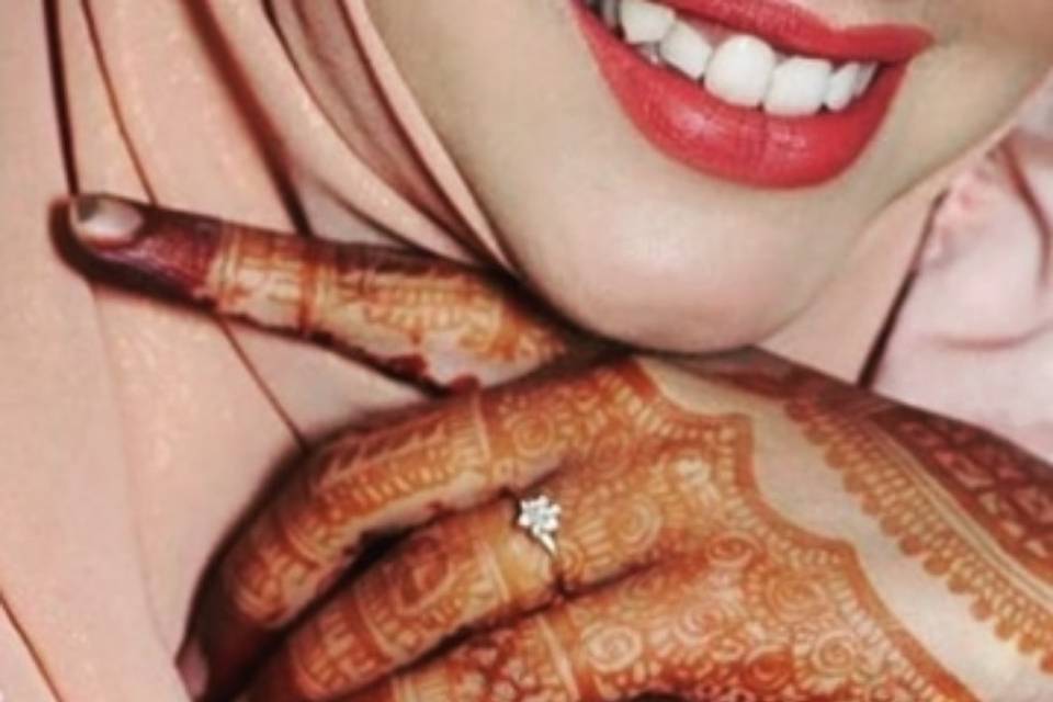 Engagement Look Henna Design